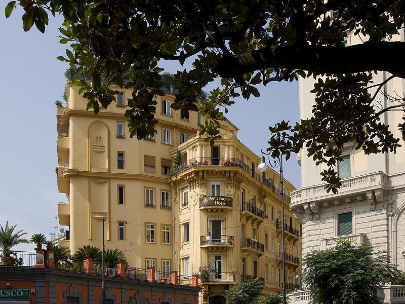 ปินโต สตอรีย์ โฮเต็ล Hotel เนเปิลส์ ภายนอก รูปภาพ