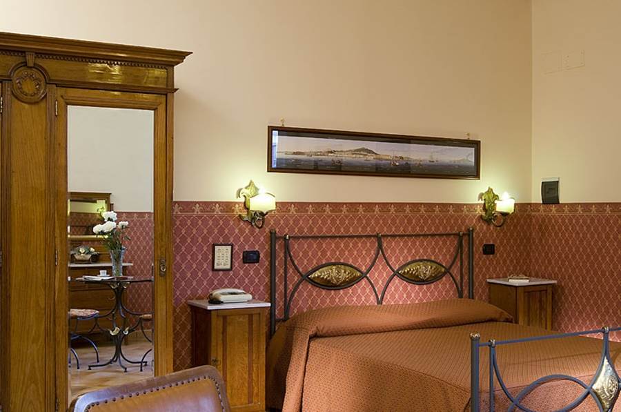 ปินโต สตอรีย์ โฮเต็ล Hotel เนเปิลส์ ภายนอก รูปภาพ